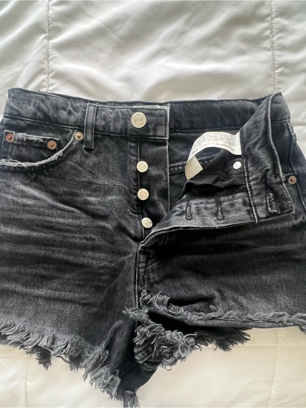 Zara Women’s Denim Shorts in Black